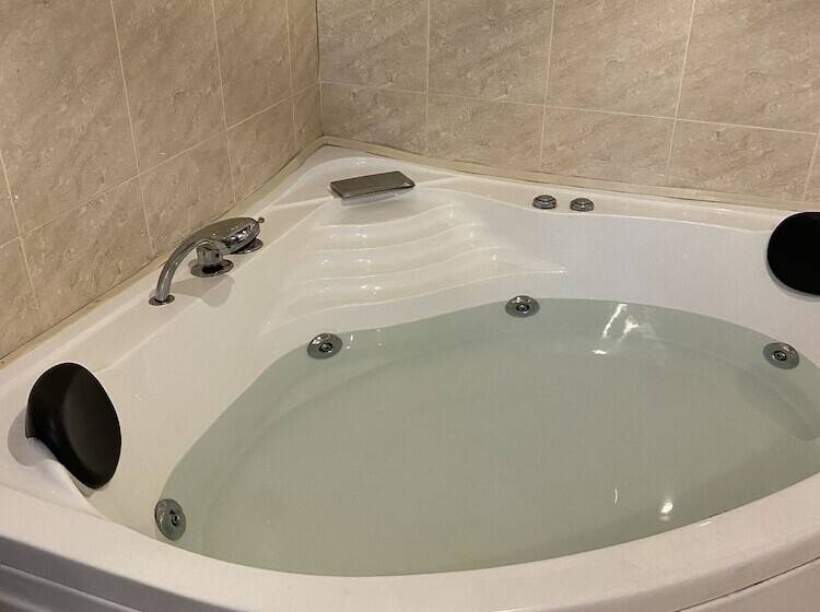 تختخواب و صبحانه Casa Skema   Garden