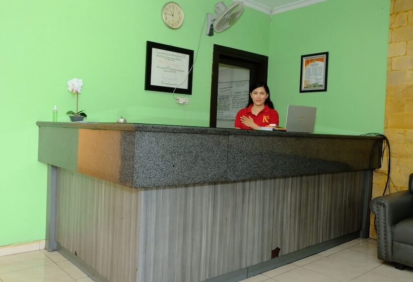 هتل The Kirana Purnama Semarang