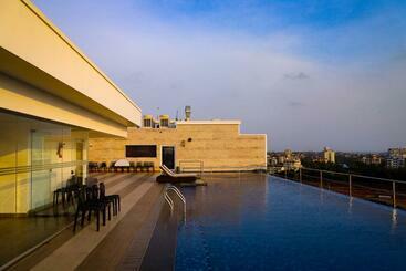 هتل The Sea View, Mangalore