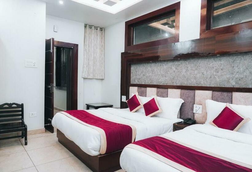 בית מלון כפרי The Vedant