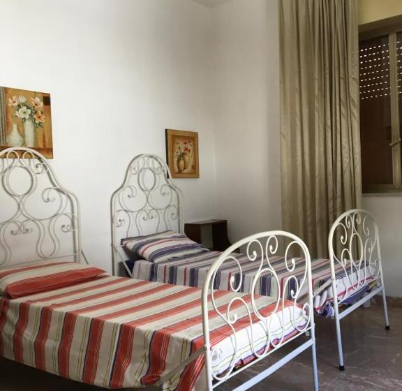 Pensão Affittacamere Al Piano Terra