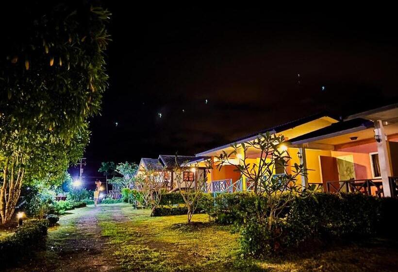 צימר นุชจนาถรีสอร์ท วังน้ำเขียว