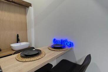 تختخواب و صبحانه Suites Chic