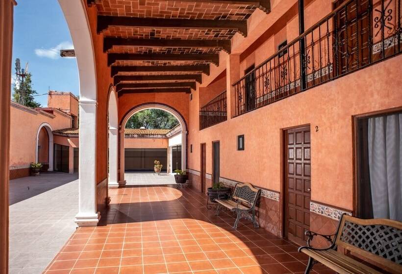 هتل Hacienda La Cieneguita
