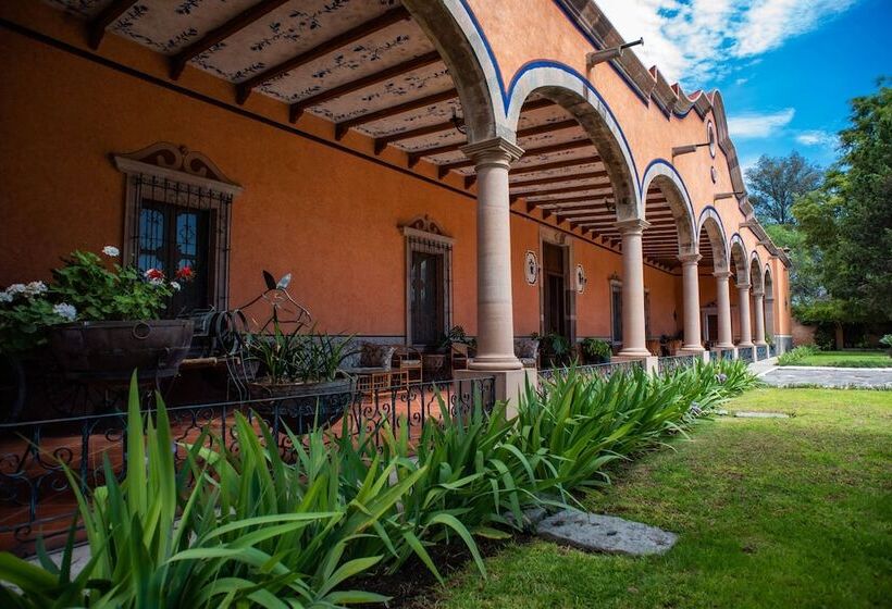 هتل Hacienda La Cieneguita