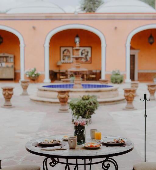 هتل Hacienda La Cieneguita