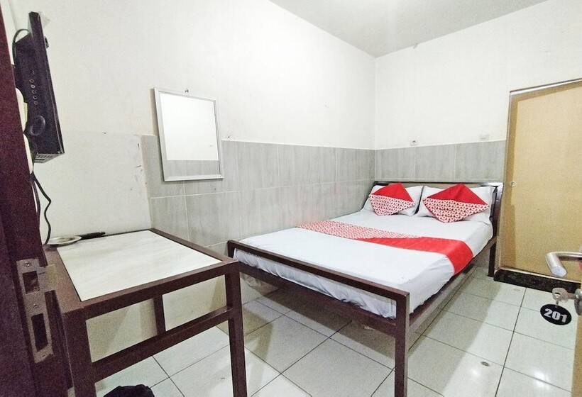 هتل Oyo 92157 Benteng Kost Syariah