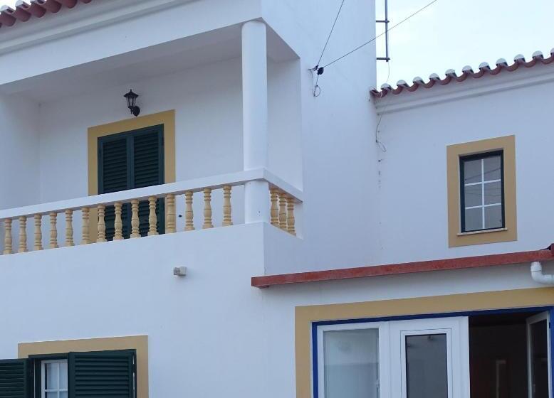 پانسیون Lodge & Hike Almograve