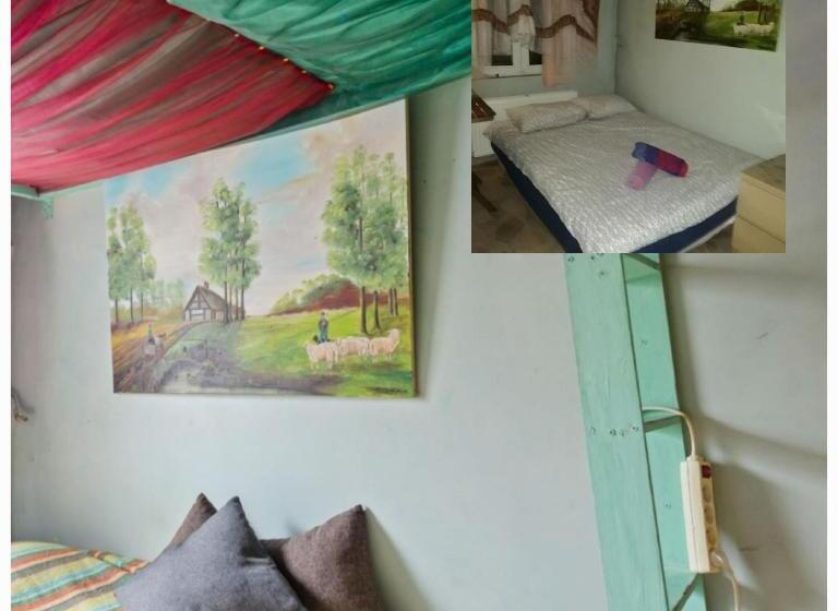 פנסיון Room In Guest Room   Lockable Room Center