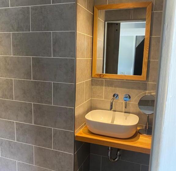 تختخواب و صبحانه De Bloesem