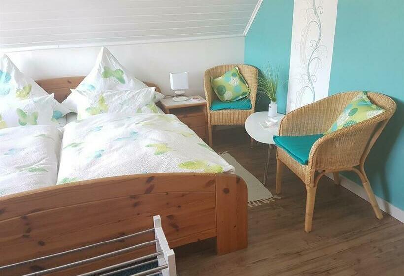 تختخواب و صبحانه Ferienzimmer Vogelsang