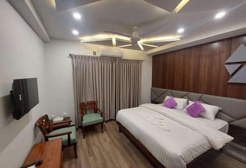 Grand Hotel Quetta