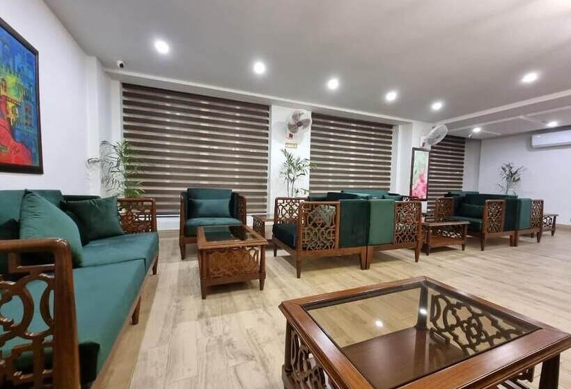 Grand Hotel Quetta