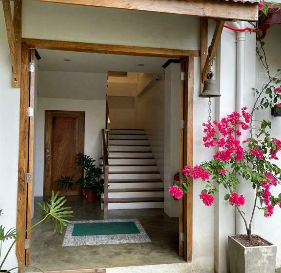 هتل P&b Residences Legazpi