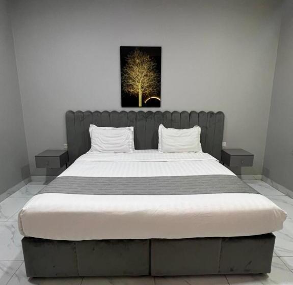 فندق Rest