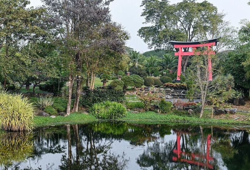 בית מלון כפרי Suanphung Bonsai Village