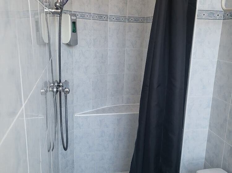 פנסיון Akwaba Chez Ouli