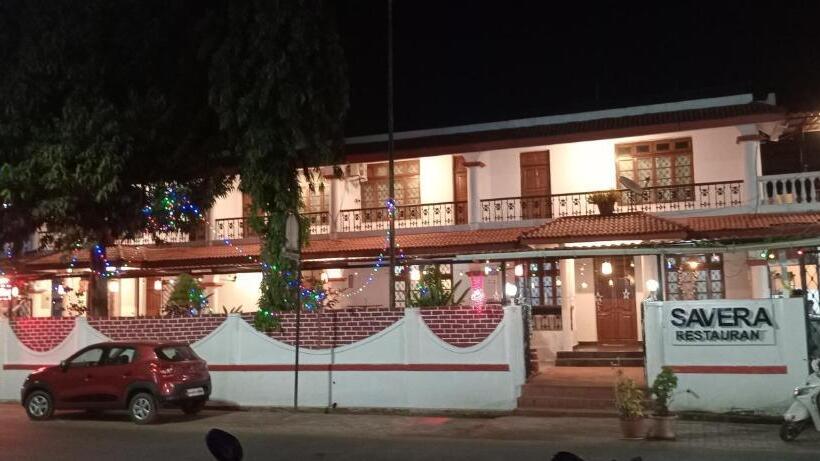 פנסיון Shalom Guest House