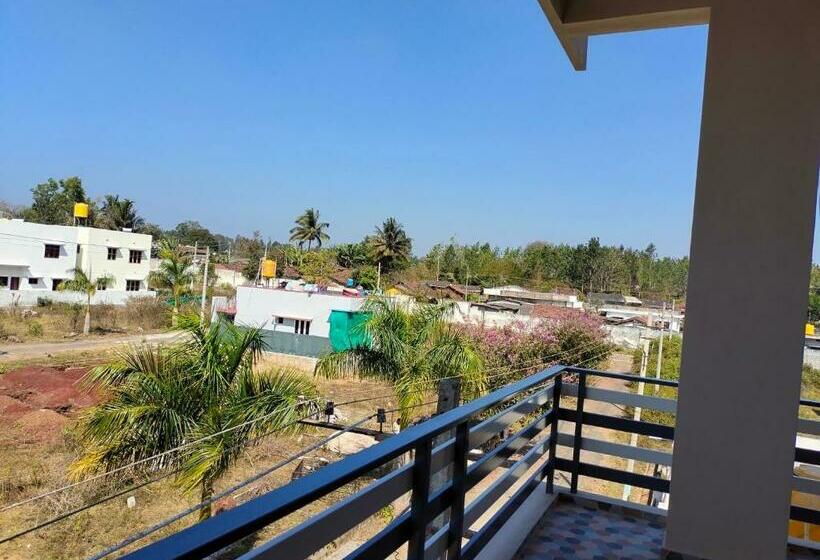 פנסיון Vivi Stays