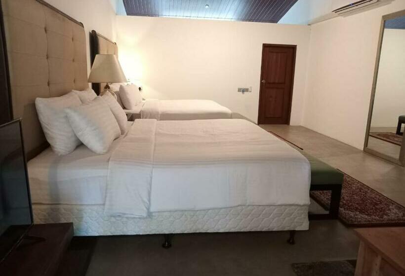 استراحتگاه Bellevue Beach   Nilaveli