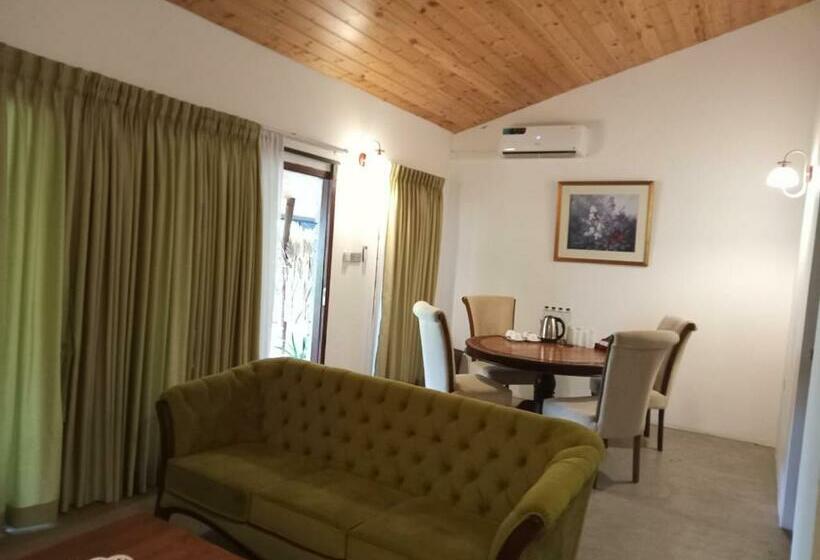 استراحتگاه Bellevue Beach   Nilaveli