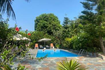 هتل Casablanca Guest Inn