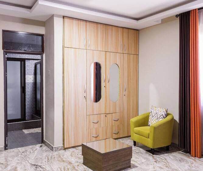 پانسیون Richjoy Lodge