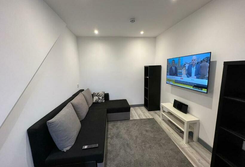 膳宿费 Rooms In Modernised Victorian House