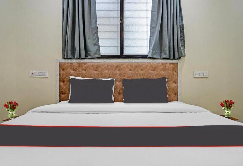 فندق Collection O Rahul Executive & Lodging