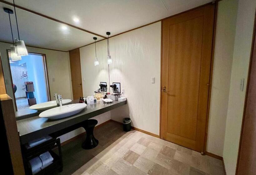 فندق Sky Tower Sweet 4 Beppu, Resort Love