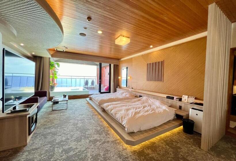 فندق Sky Tower Sweet 4 Beppu, Resort Love