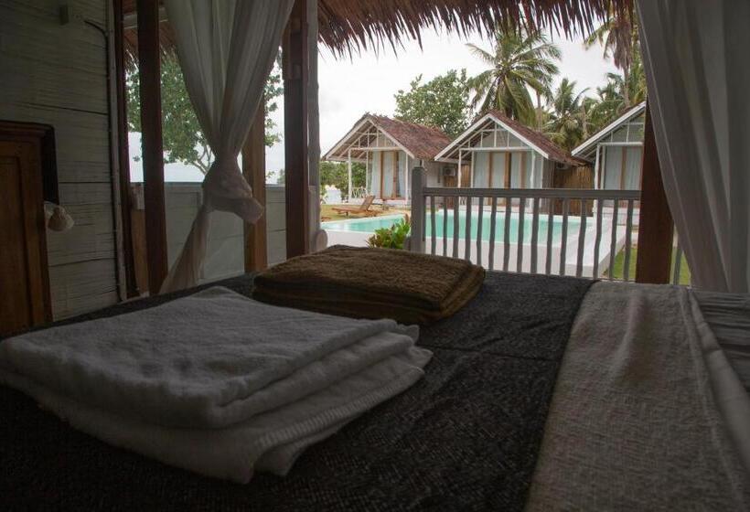 استراحتگاه La Belle Hollow Trees