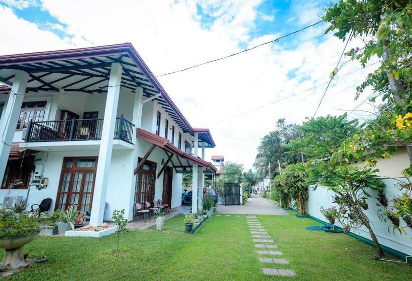تختخواب و صبحانه Howick Residence