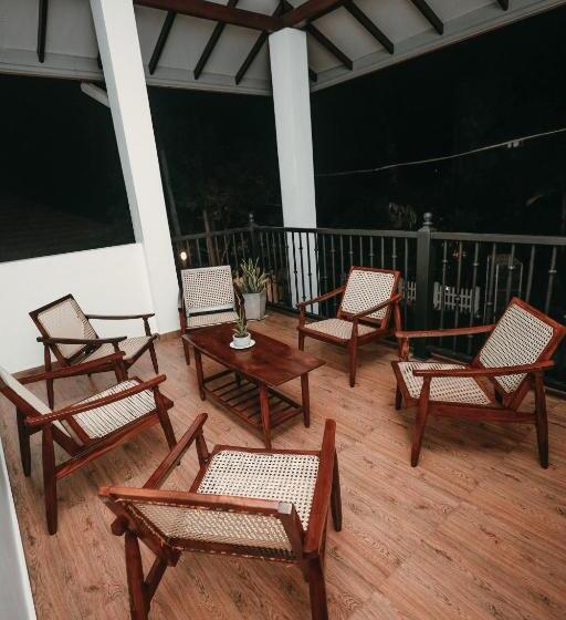 تختخواب و صبحانه Howick Residence