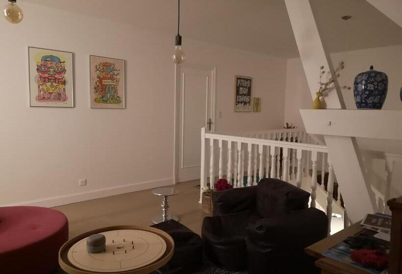 تختخواب و صبحانه Maison Et Florescence