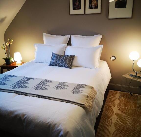 تختخواب و صبحانه Maison Et Florescence