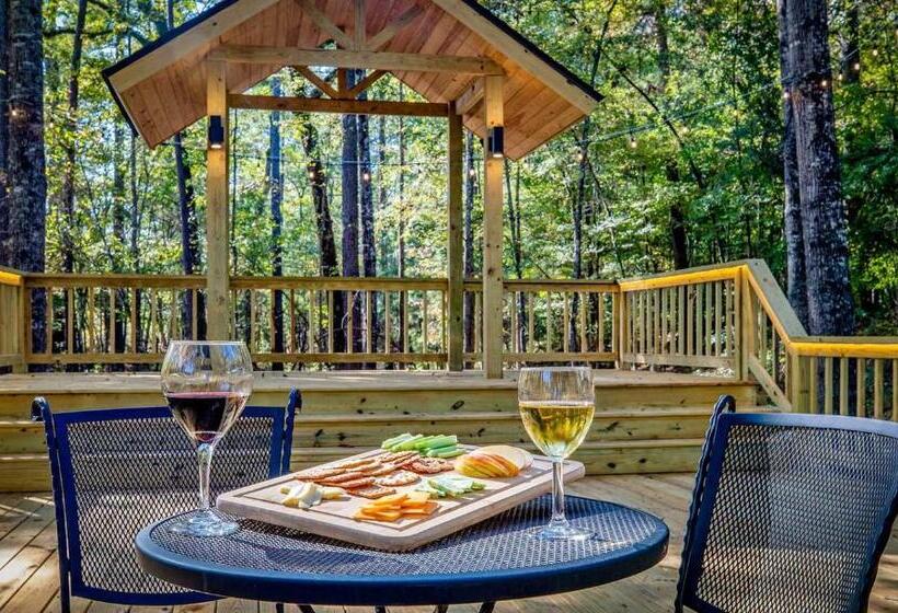 تختخواب و صبحانه The Bird & Butterfly Inn