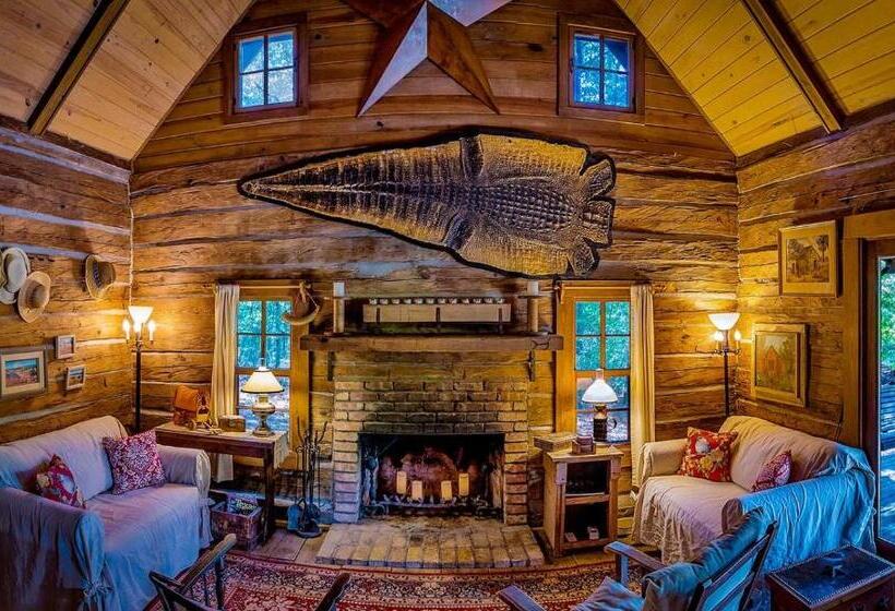 تختخواب و صبحانه The Bird & Butterfly Inn