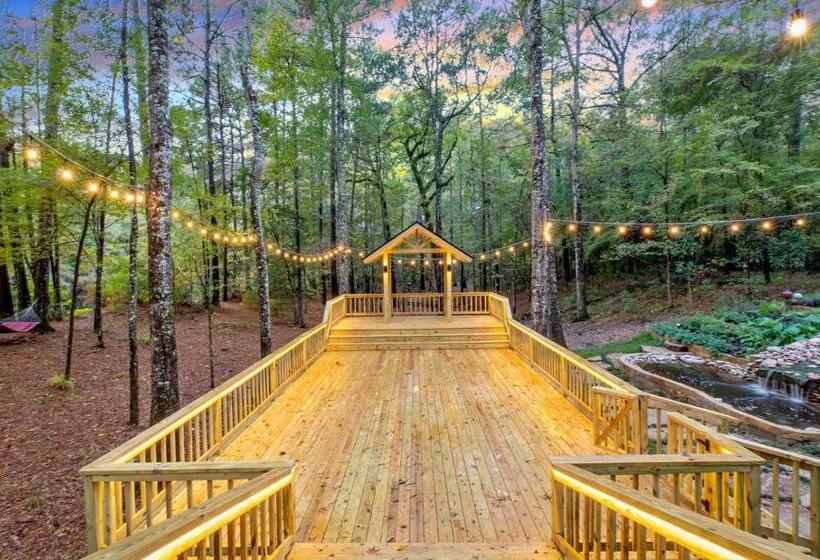 تختخواب و صبحانه The Bird & Butterfly Inn