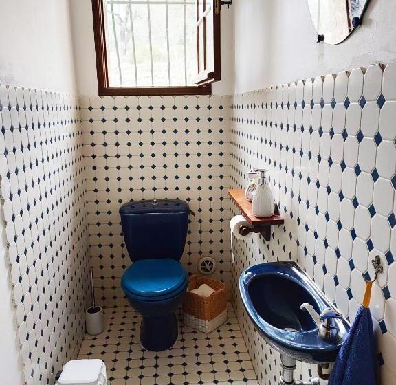 تختخواب و صبحانه Villa Les Chariotins