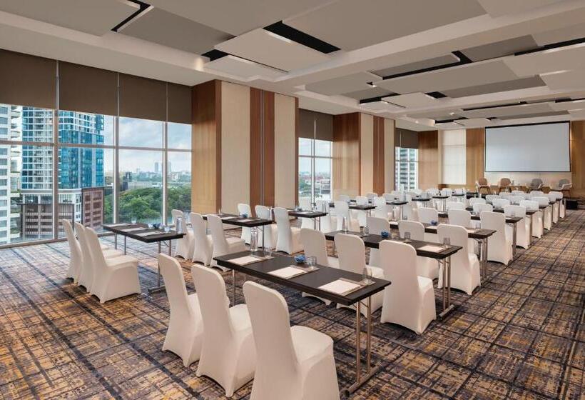 هتل Courtyard By Marriott Colombo