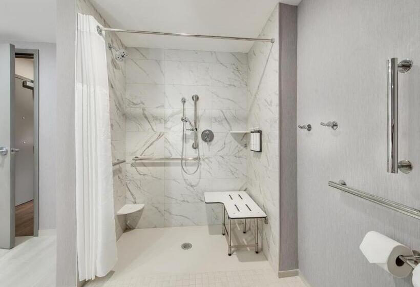 هتل Hyatt Place Newark Main Street