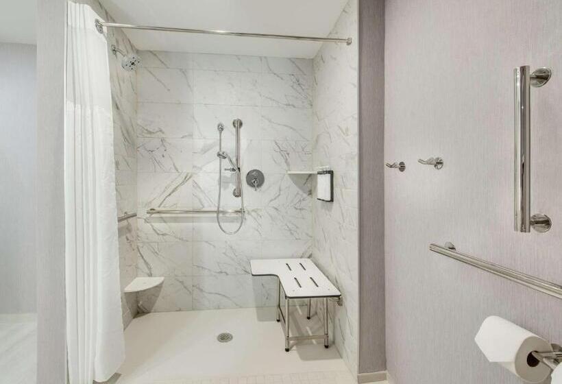 هتل Hyatt Place Newark Main Street
