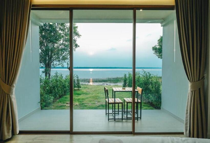 هتل Lake House Naka Cave