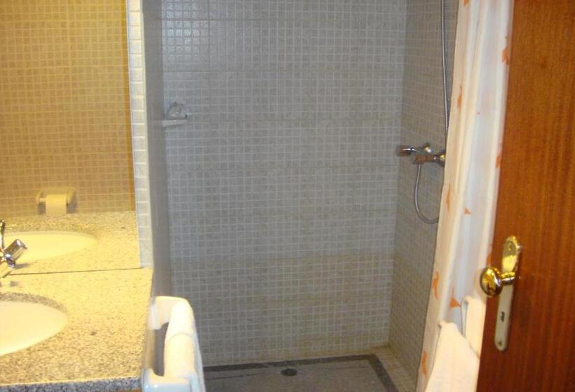 هتل Quarto Pequeno 515 Do Monte Dos Arneiros