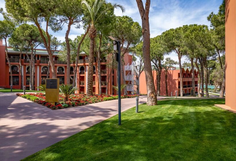 ホテル Rixos Park Belek, The Land of Legends Access