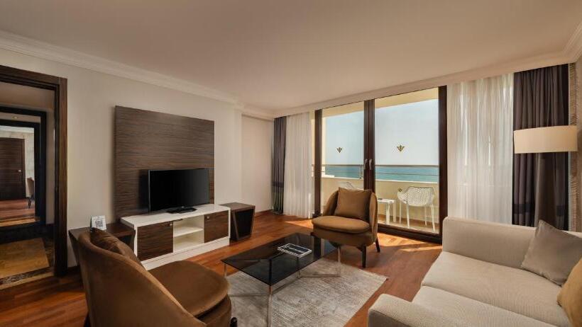 ホテル Rixos Park Belek, The Land of Legends Access