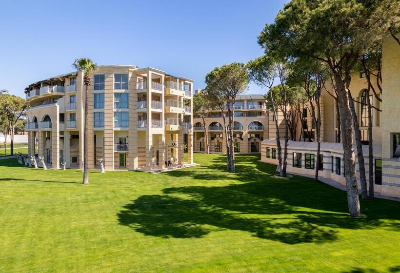 ホテル Rixos Park Belek, The Land of Legends Access