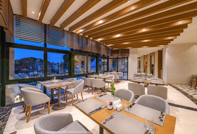 ホテル Rixos Park Belek, The Land of Legends Access