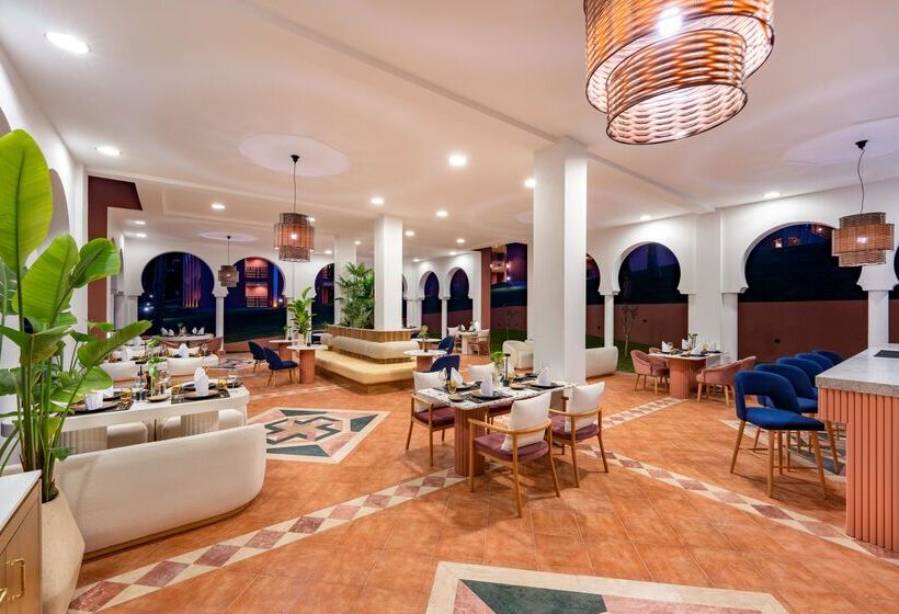ホテル Rixos Park Belek, The Land of Legends Access